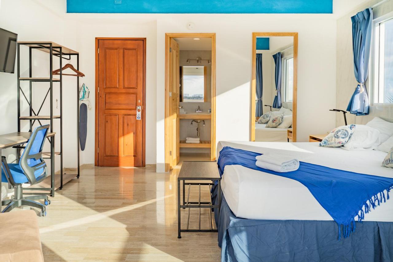 Paradise Beachfront & Nightlife Heart Cancún Extérieur photo