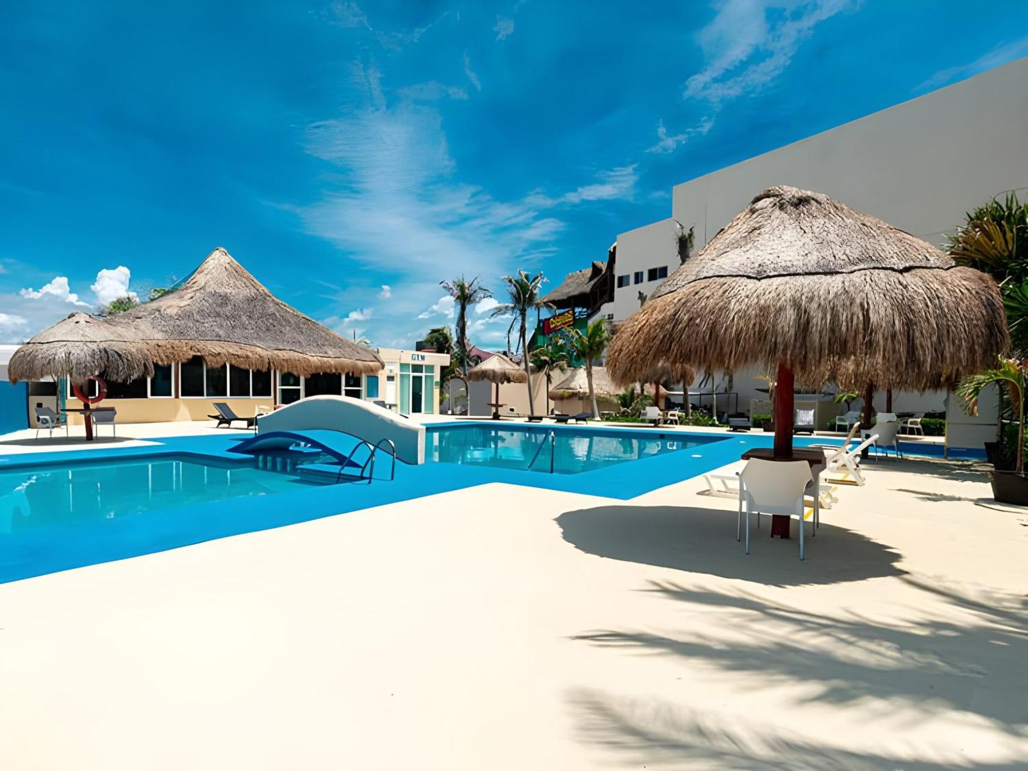 Paradise Beachfront & Nightlife Heart Cancún Extérieur photo