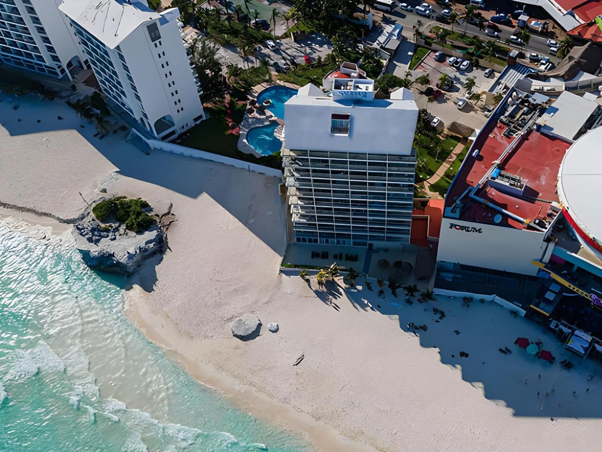 Paradise Beachfront & Nightlife Heart Cancún Extérieur photo